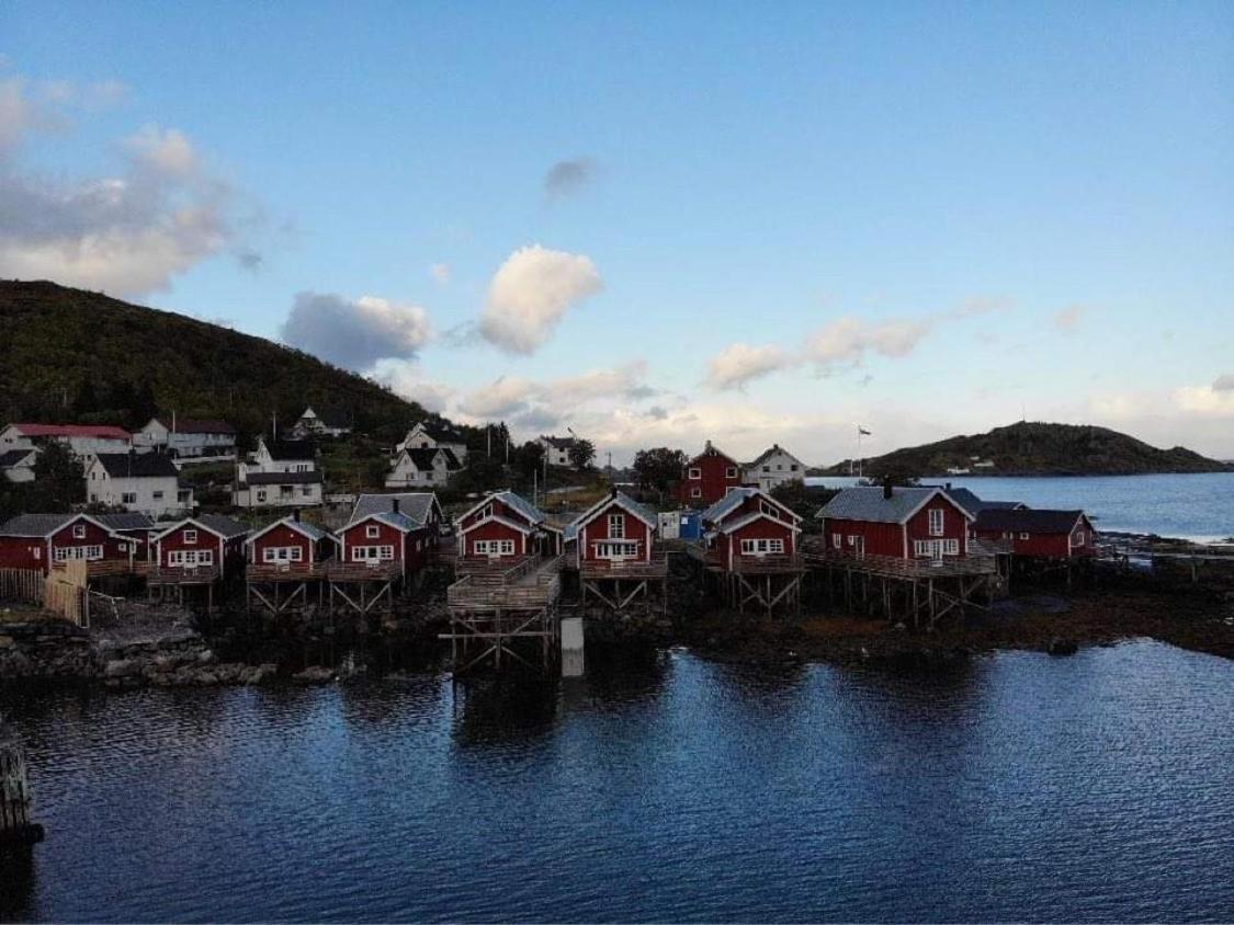 Madelhea Cabin- Seaview Lodge Reine Esterno foto