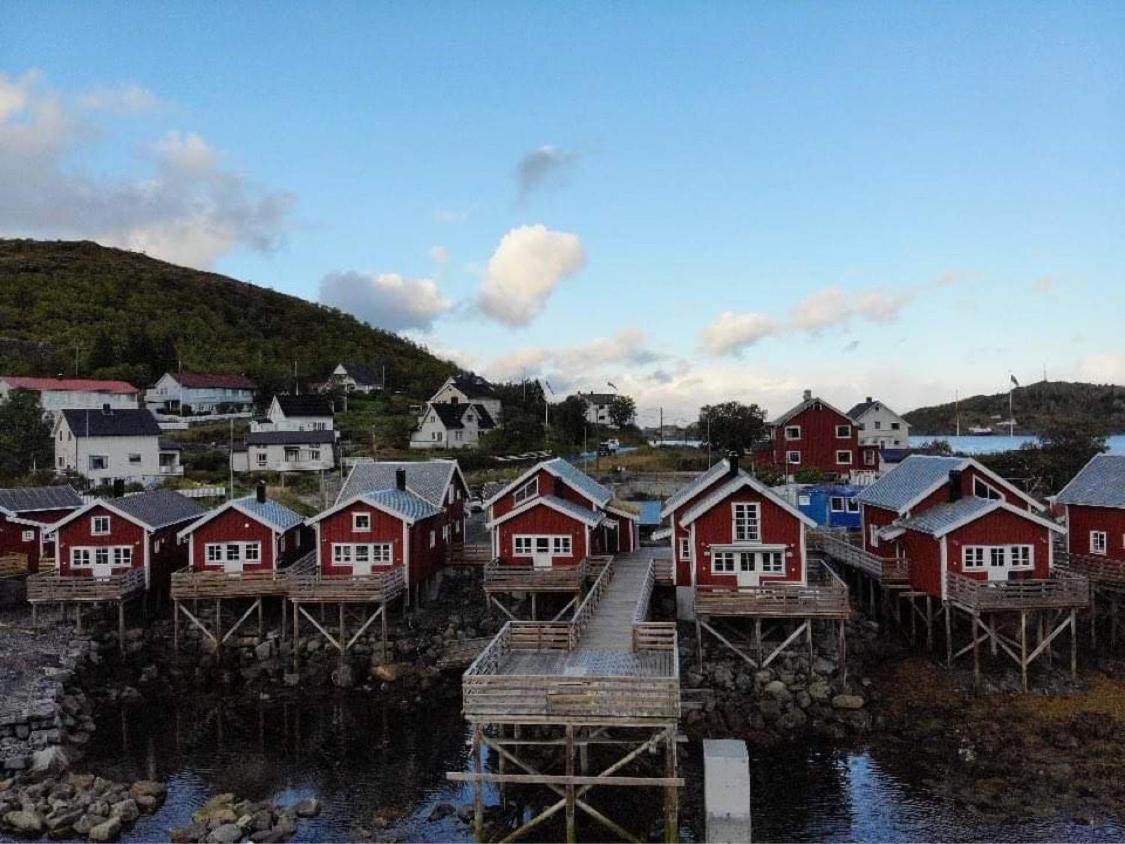 Madelhea Cabin- Seaview Lodge Reine Esterno foto